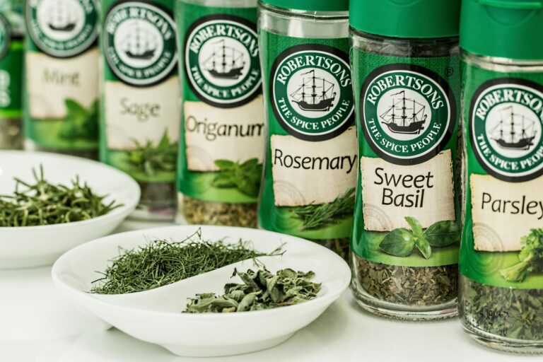 10 Herbs and Spices a Neurologist Adds to Every Meal - Featured image