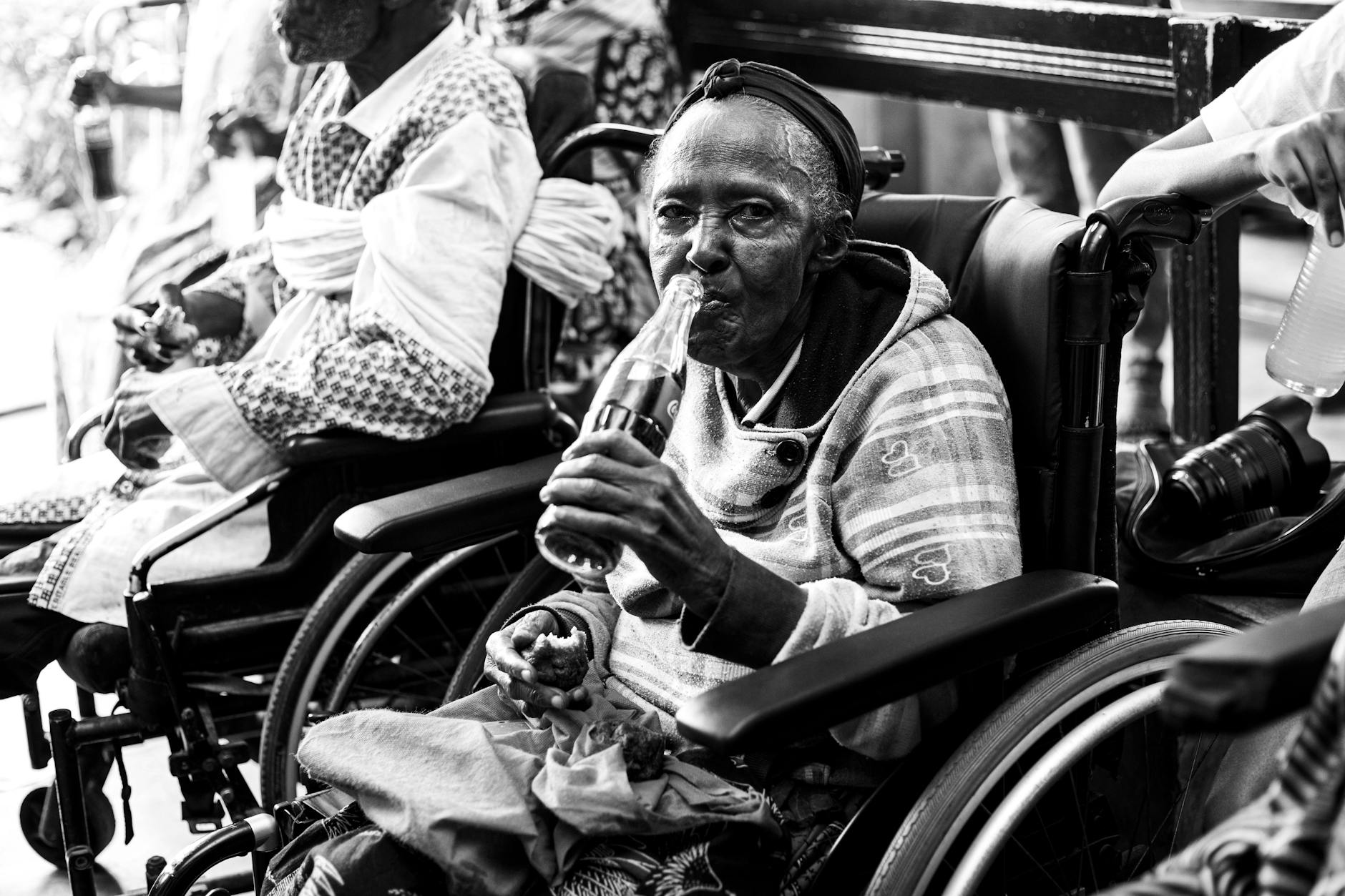 Are there brain-healthy snack choices that older adults commonly get wrong?