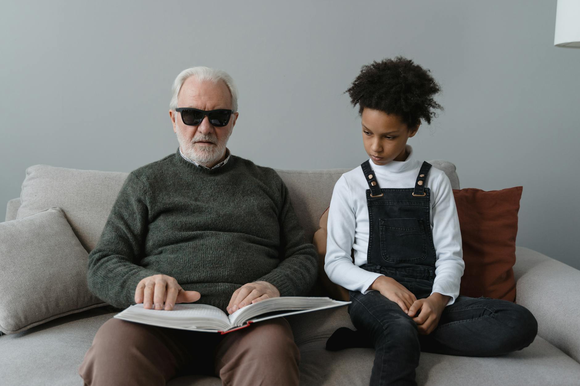 Materials and Conditions to Avoid in Alzheimer's Care Seating