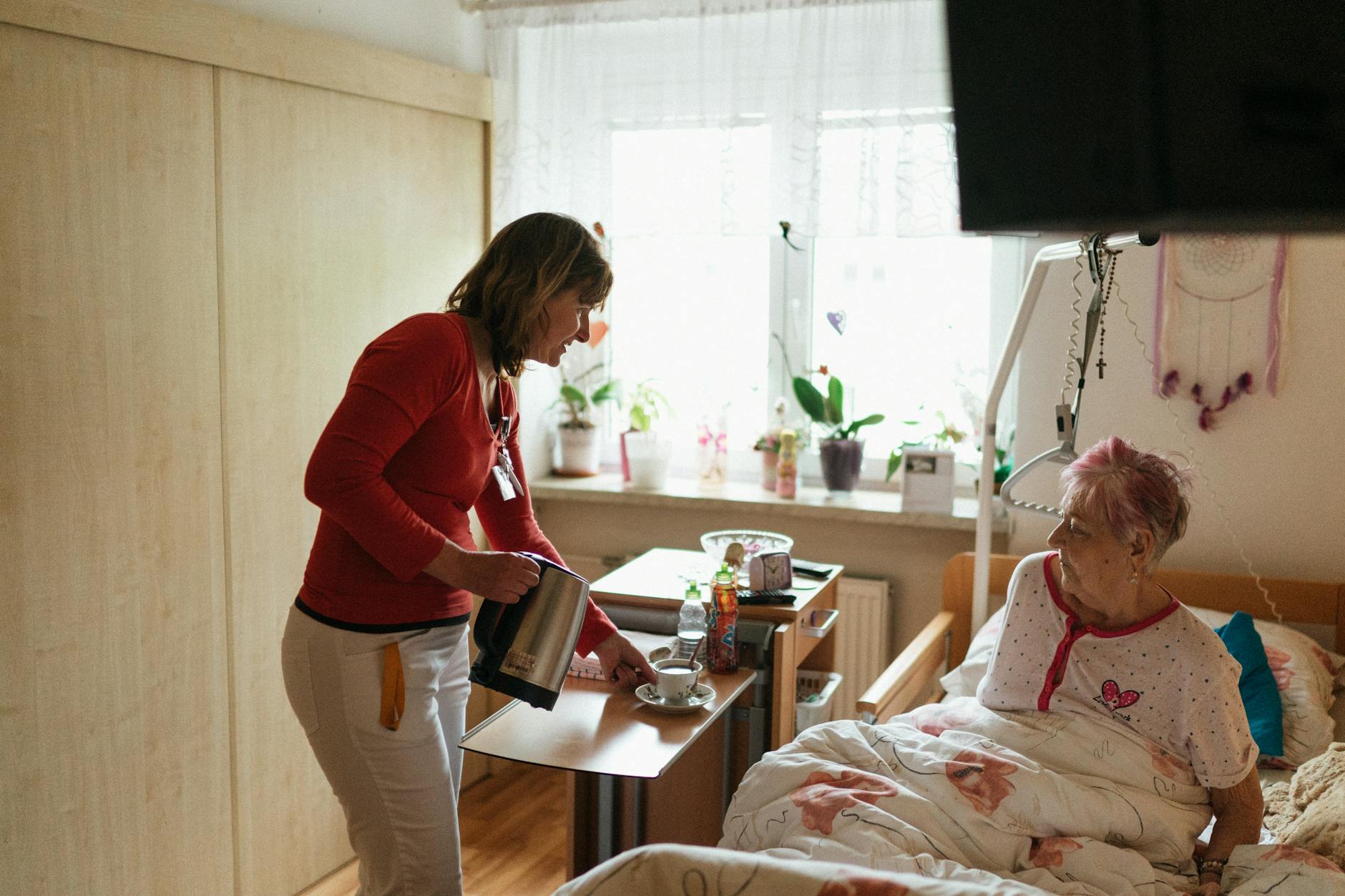 The Most Common Personality Changes Caregivers Should Recognize