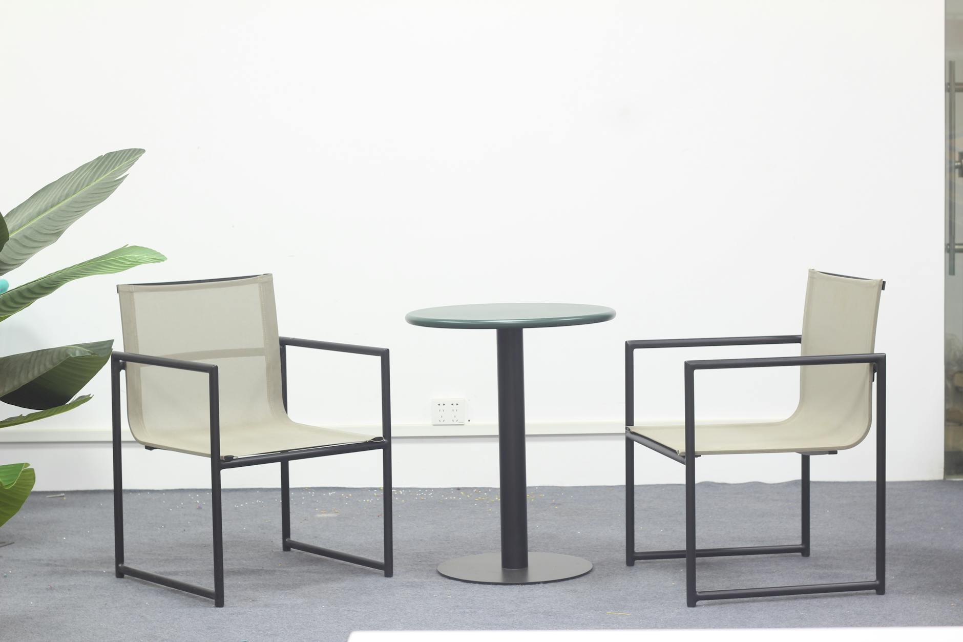 Tilt-in-Space Chairs Versus Reclining Chairs for Dementia Patients