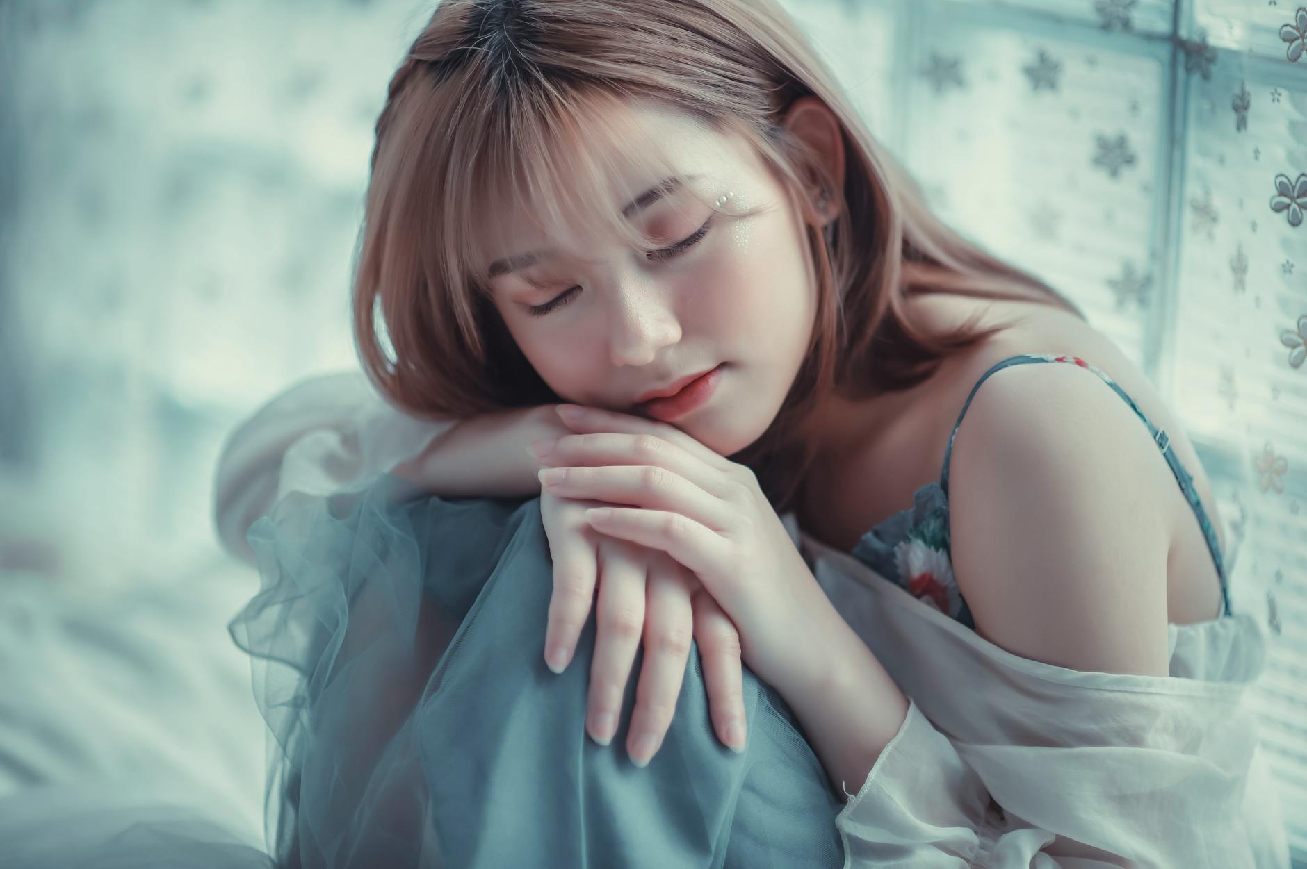 What Features Make a Seat Cushion Suitable for Alzheimer's Care?