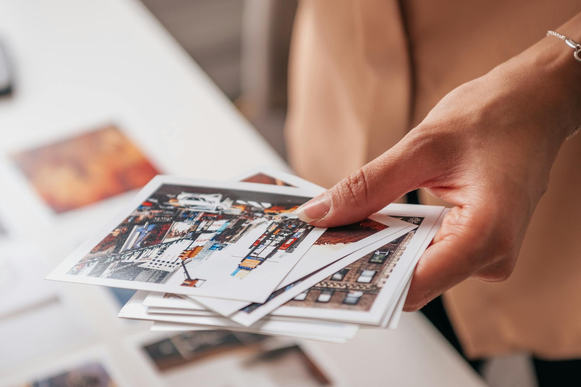 What Is Reminiscence Therapy and Why Does It Work for Dementia?