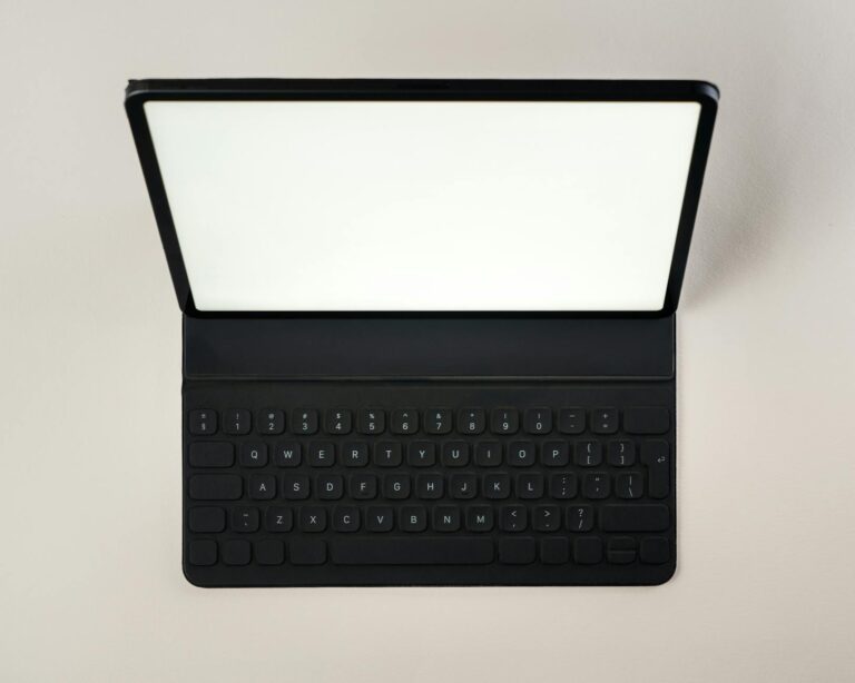 What's the Best Tablet Setup for Dementia-Friendly Use? - Featured image