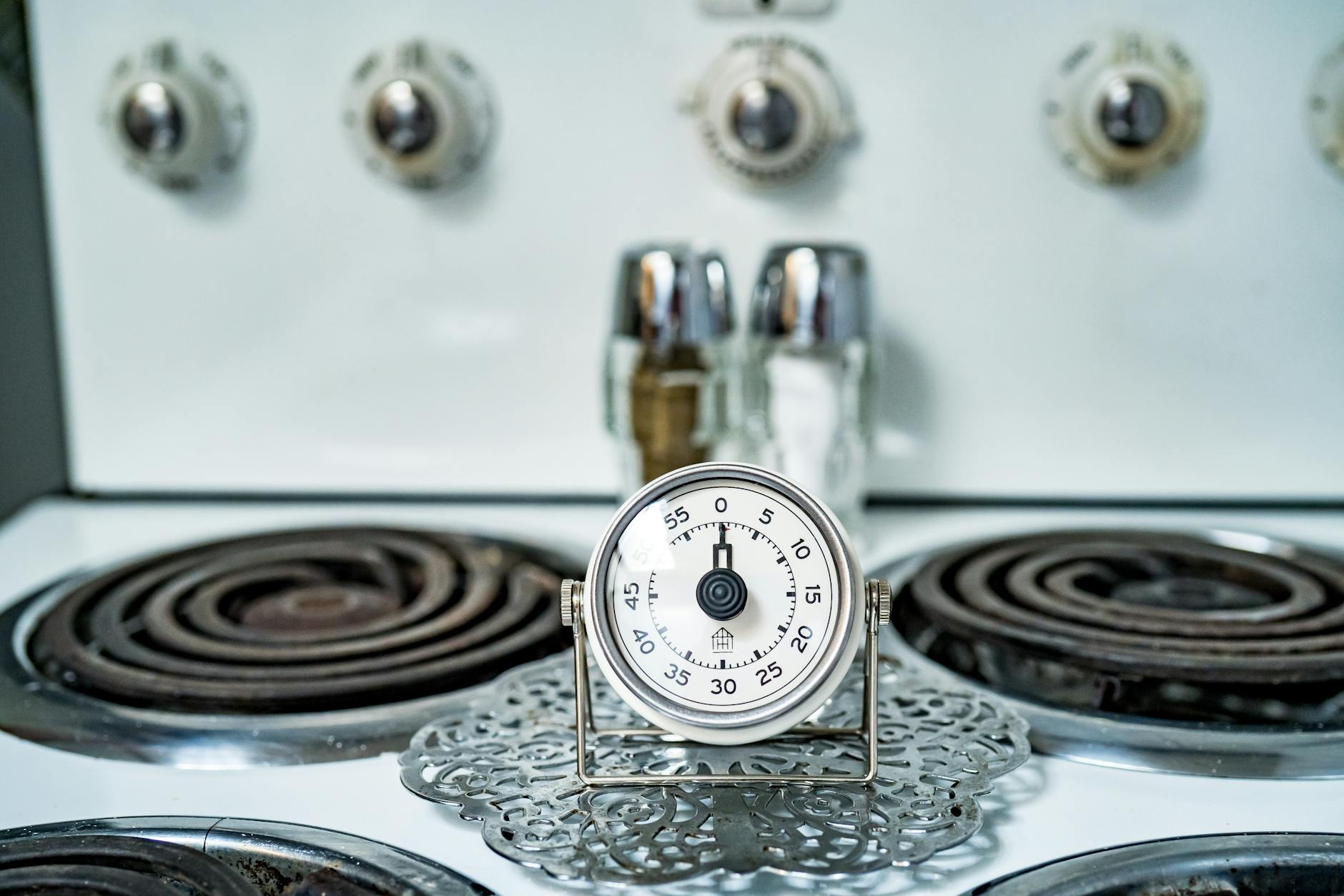 Why Are Stove Safety Devices Critical for People Living with Dementia?