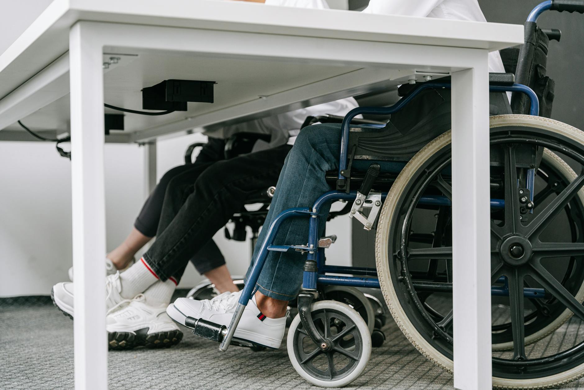 Why Does Seat Support Matter So Much for Alzheimer's Patients?