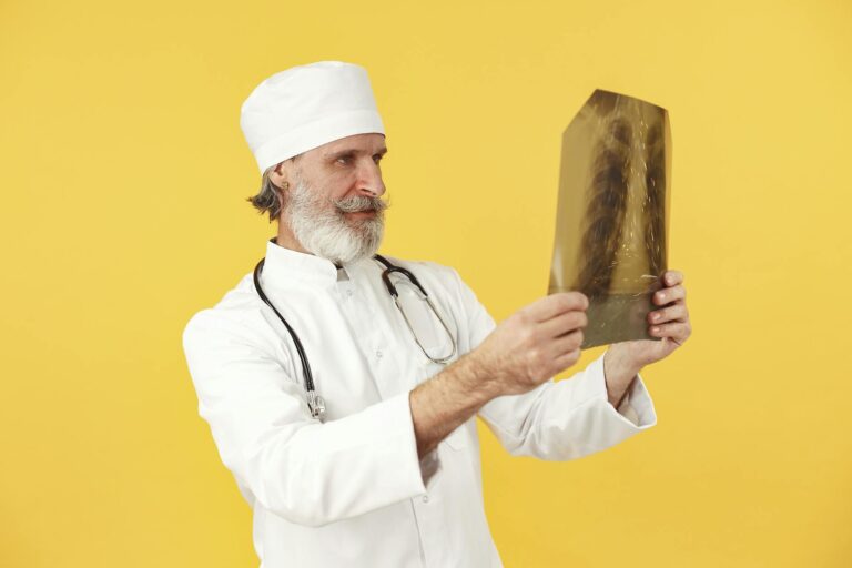 6 Causes of Lumbar Spine Degeneration Doctors See With Age - Featured image