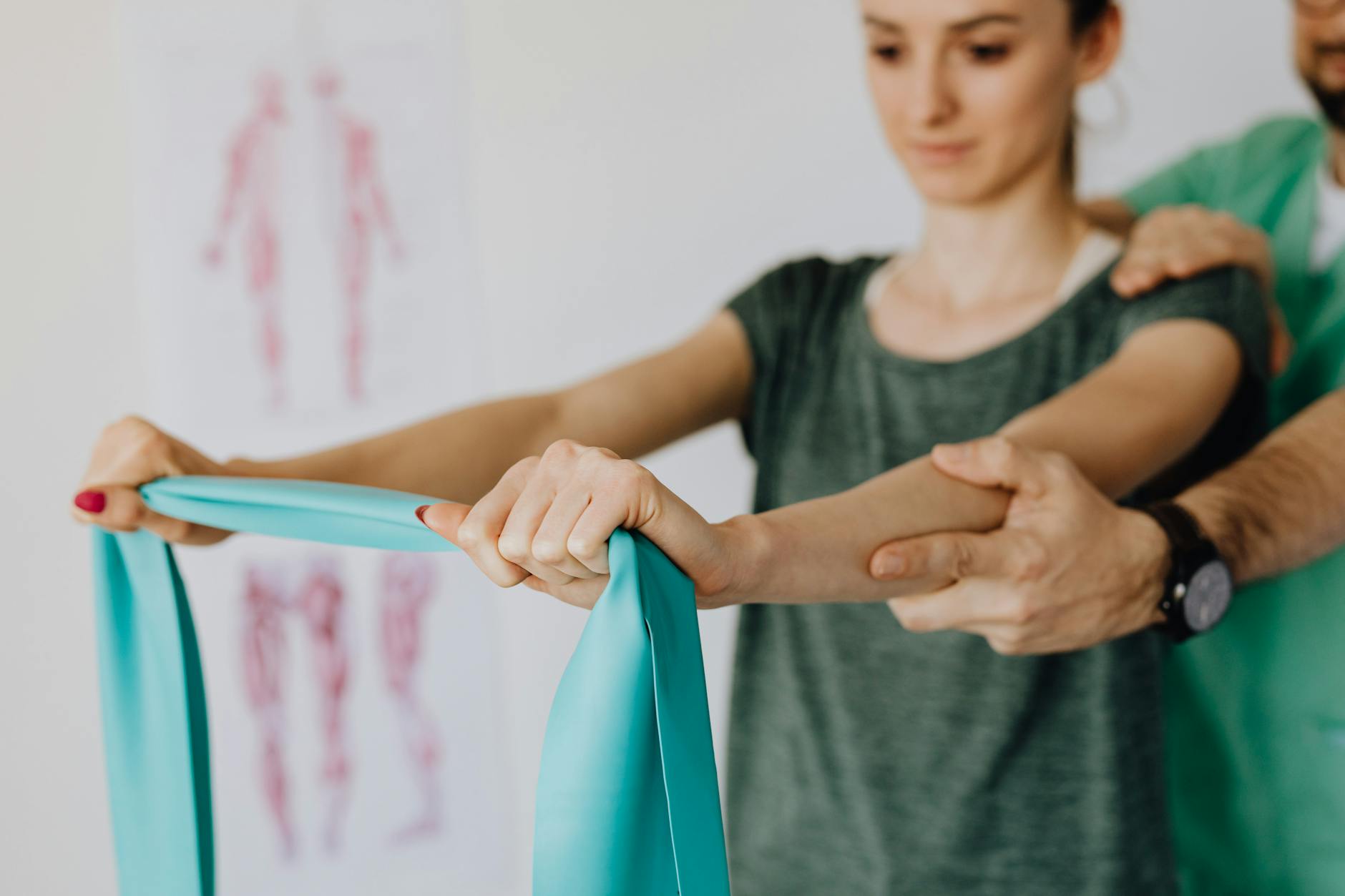 6 Physical Therapy Movements Often Used to Strengthen the SI Joint ...