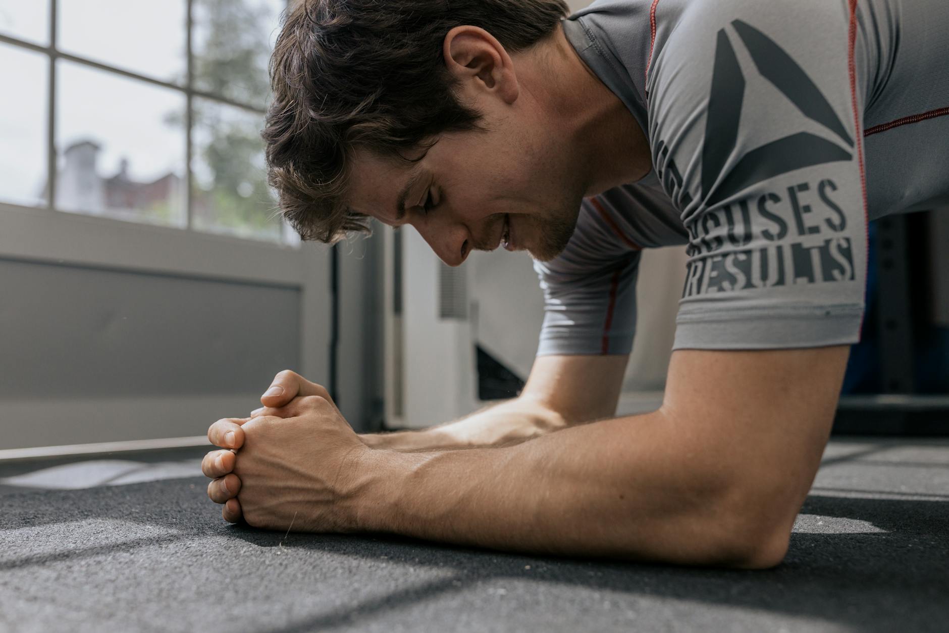 8 Signs Your Core Stability May Be Too Weak to Protect Your Spine ...