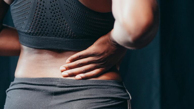 8 Symptoms of Degenerative Disc Disease That Doctors Say Many People Mistake for Normal Back Pain - Featured image