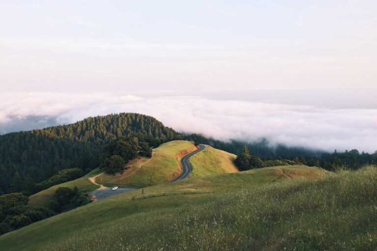 9 Signs Your Lumbar Spine May Be Under Excessive Pressure - Featured image