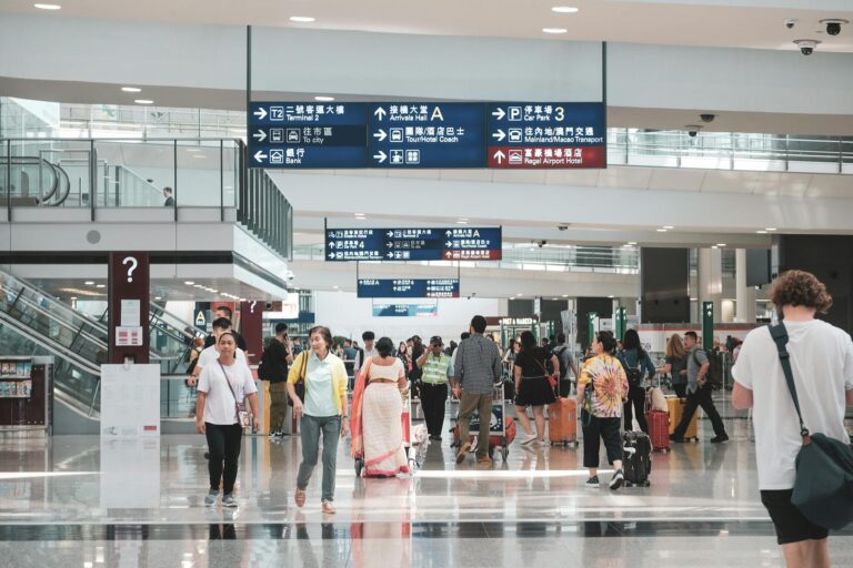 Airport Travelers Experience Longer Than Usual Wait Times - Featured image