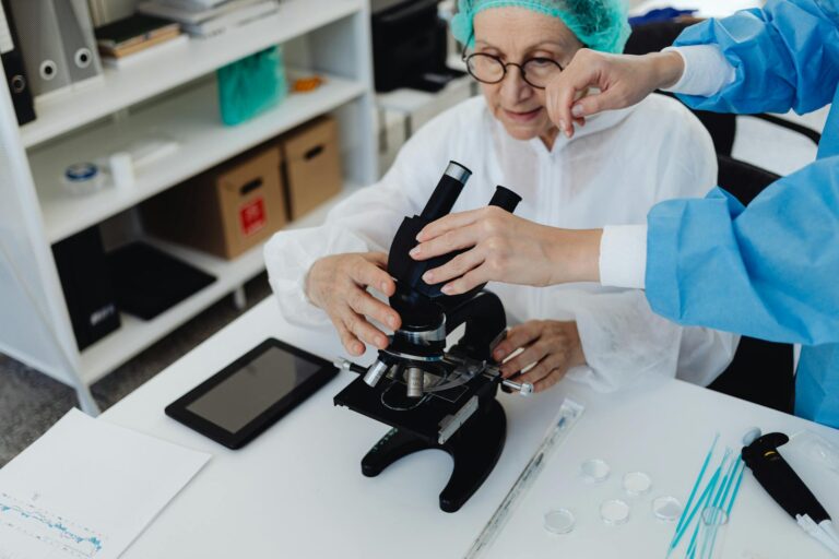 Fundamental Research Explains How Alzheimer's Drugs Interact With Brain - Featured image