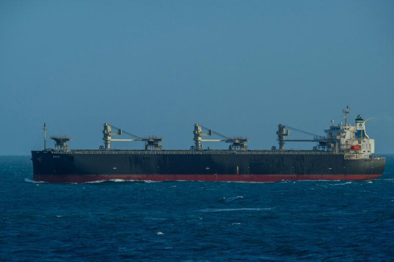 How Did Shipping Companies Respond to Iran's Mining of the Strait of Hormuz - Featured image