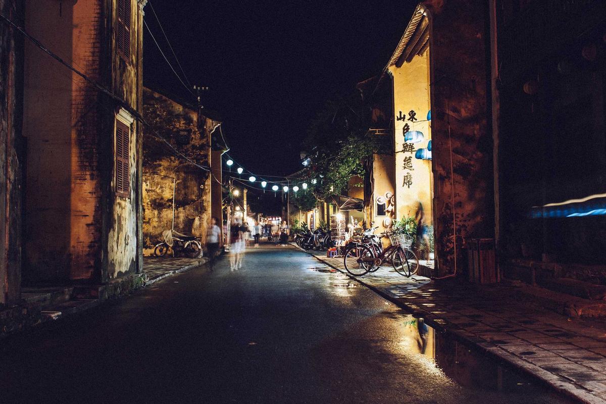 How Disc Water Loss Drives Degeneration With Age