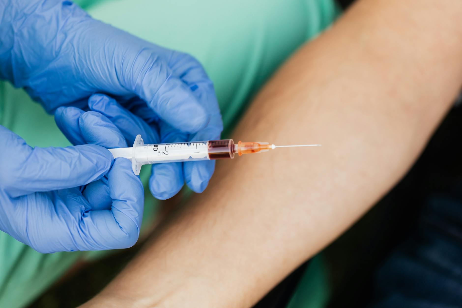 How Do Combined Blood Biomarkers Enhance Alzheimer's Detection?