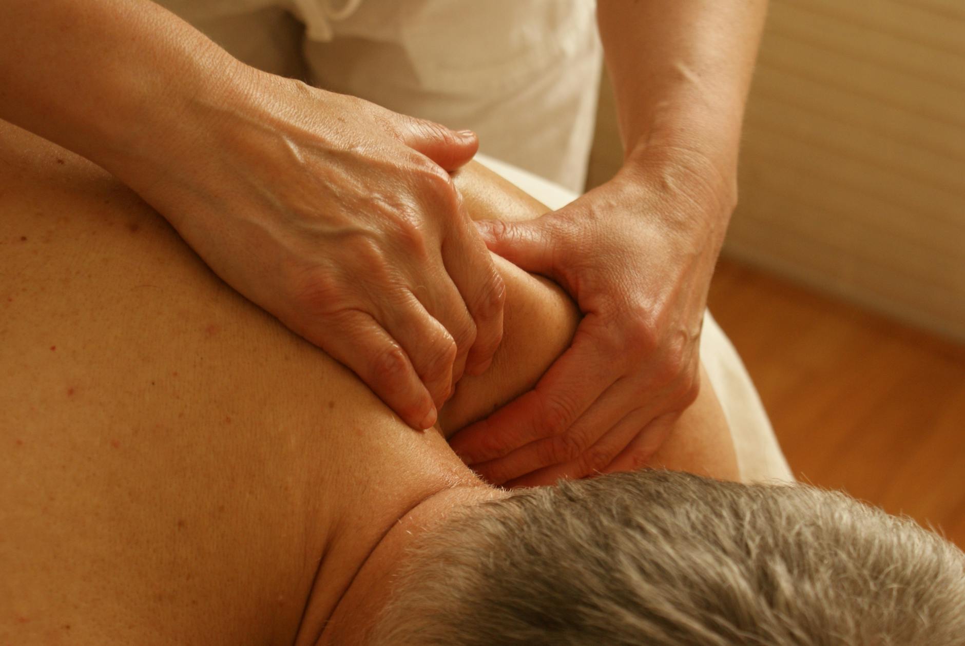 How Do Physical Therapists Diagnose and Evaluate SI Joint Problems?
