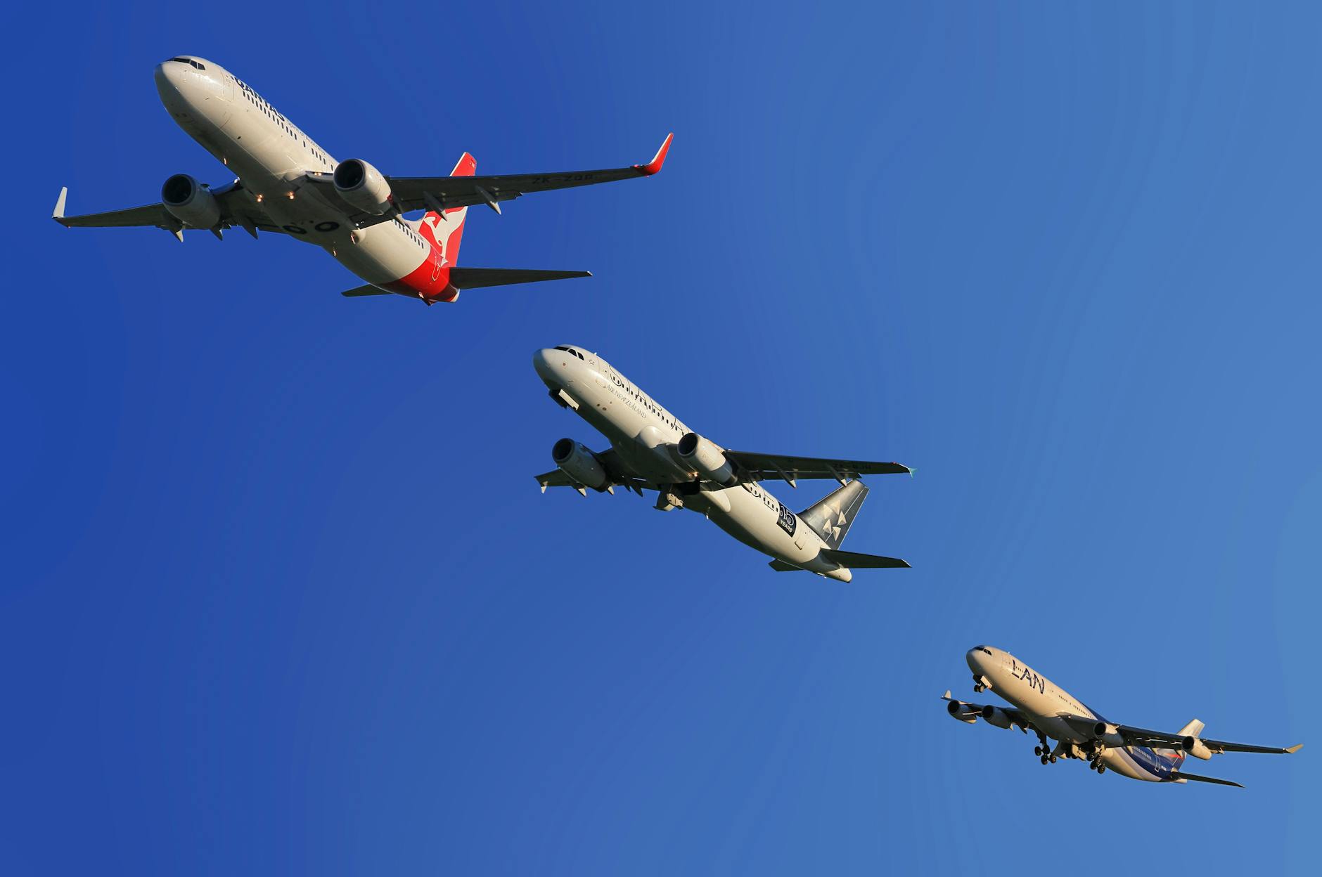 Recent Commercial Aircraft Incidents Under Review