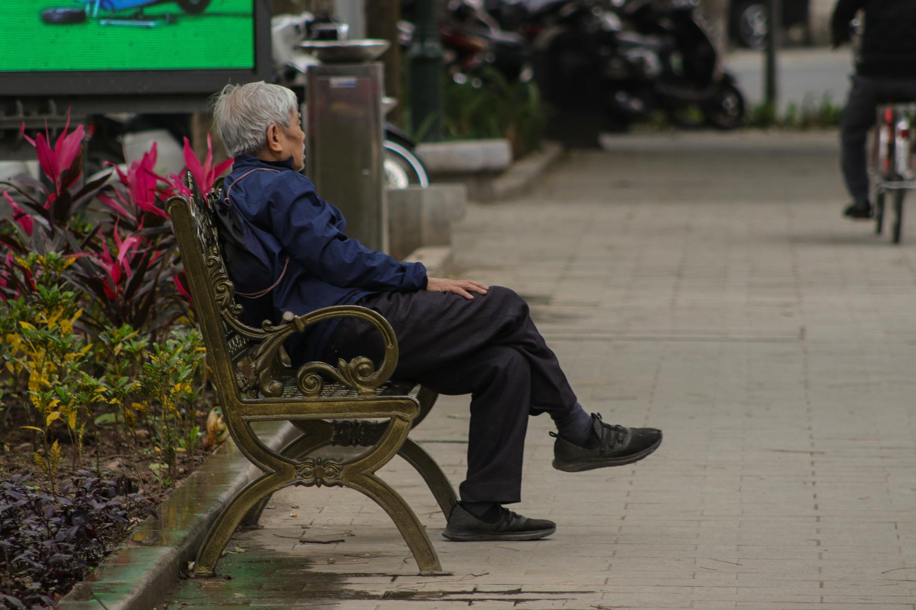 Side Effects and Safety Concerns for Older Adults and Dementia Patients