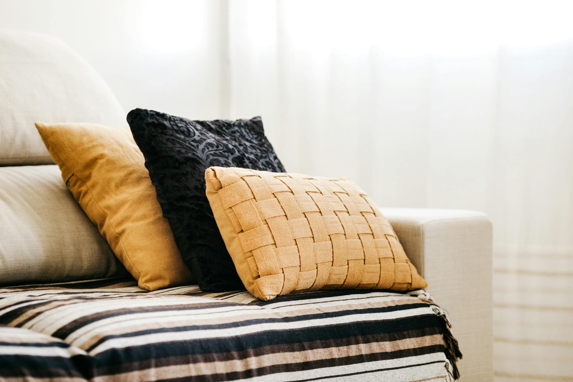 Static Versus Dynamic Cushions—Making the Right Choice