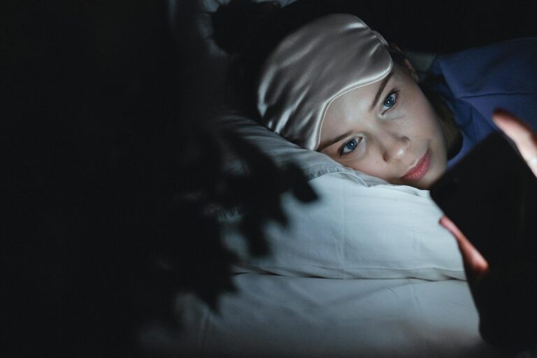 This OTC Sleep Aid Is Being Linked to Cognitive Decline in New Research - Featured image