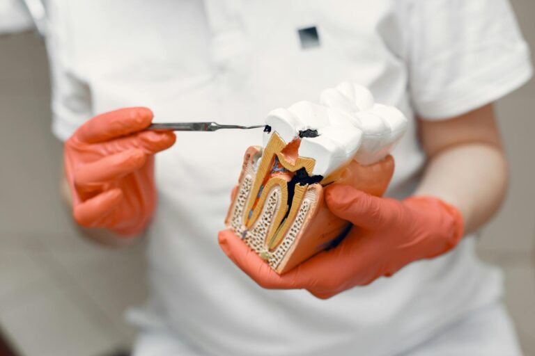 Tooth decay and urinary infections may be tied to future memory disorders - Featured image