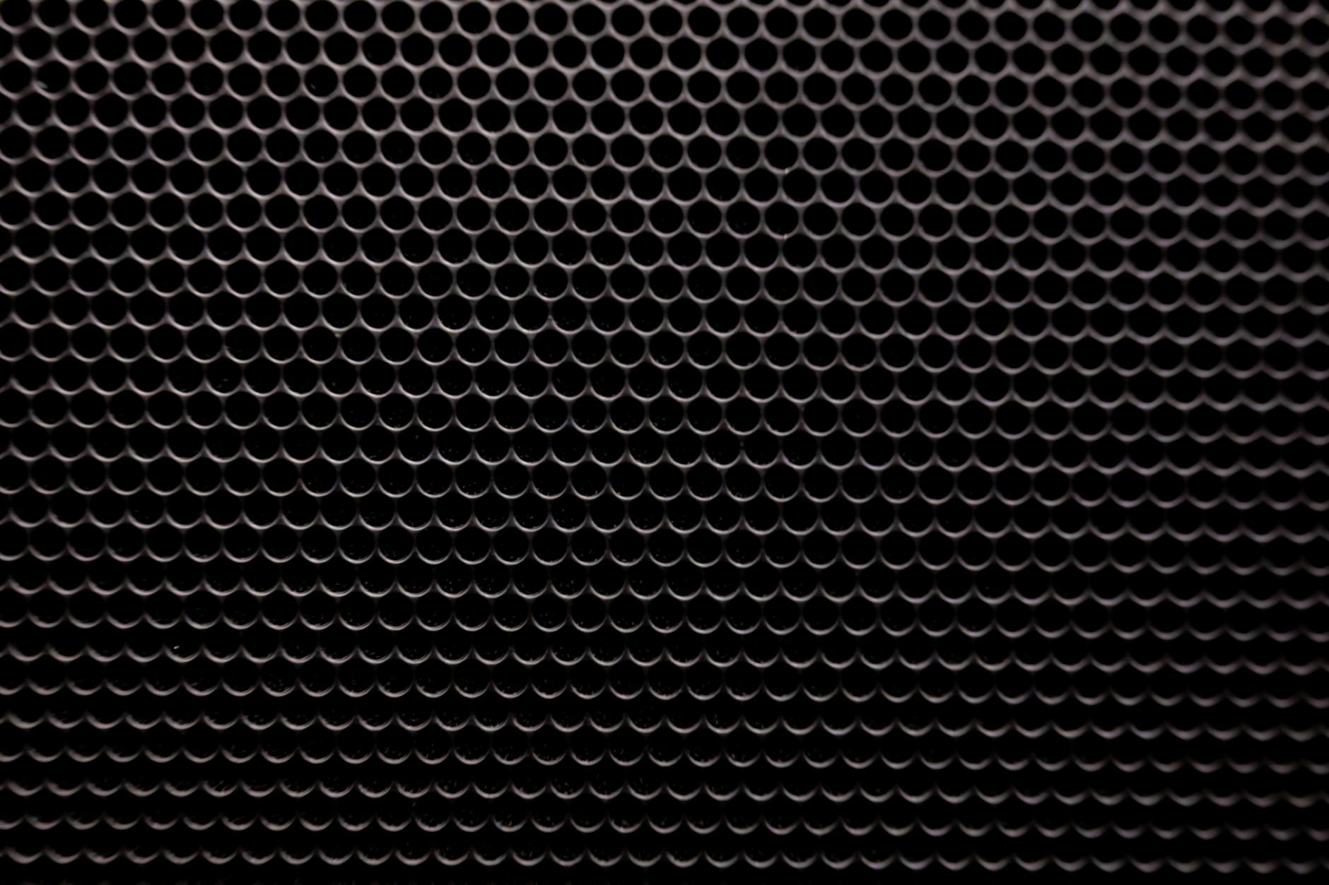 What Are the Earliest Warning Signs of Degenerative Disc Disease and How Do You Recognize Them?