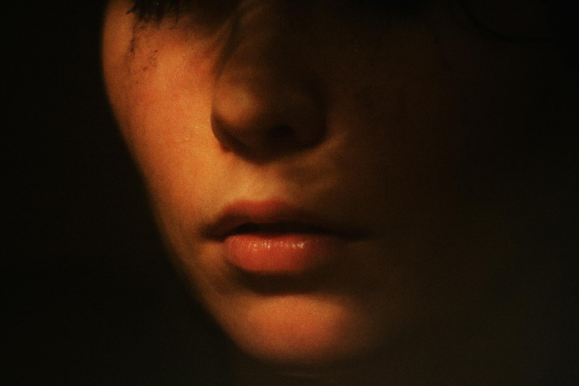 What Creates the Dark Circles Beneath Your Eyes?