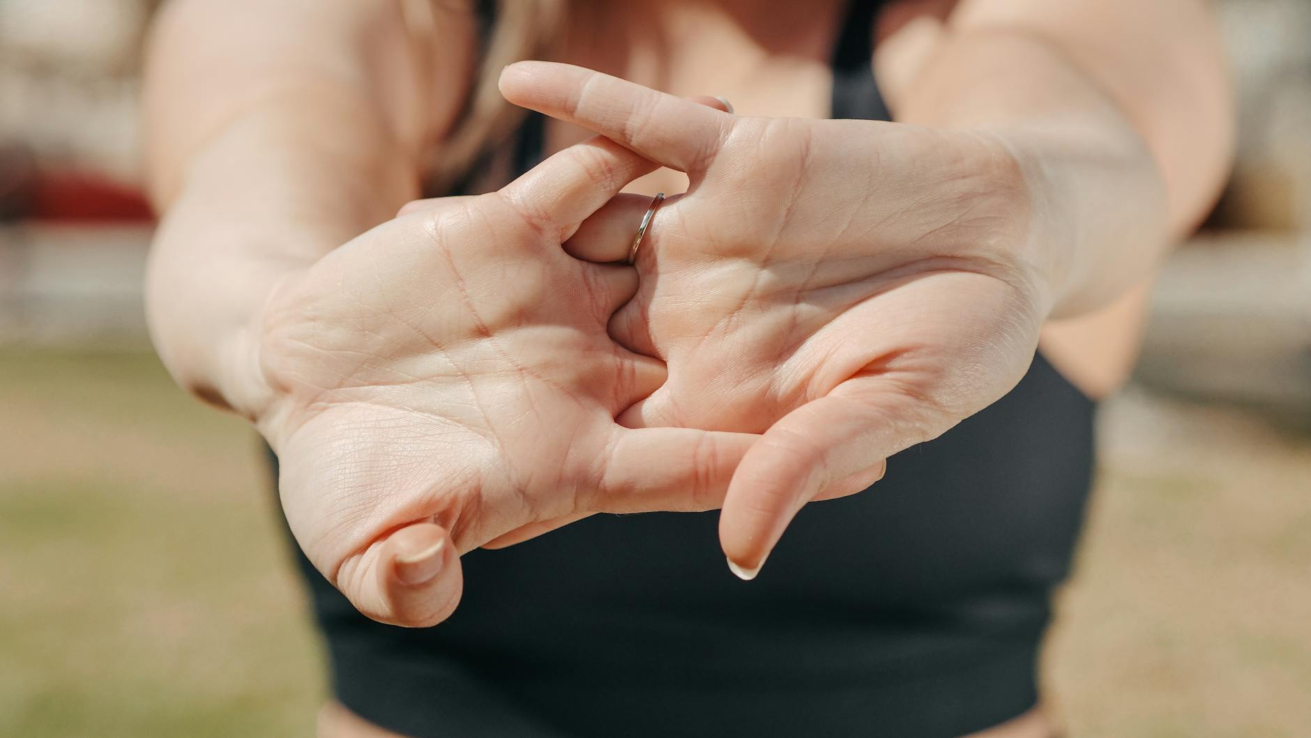 What Muscles and Movement Patterns Do SI Joint Specialists Target?