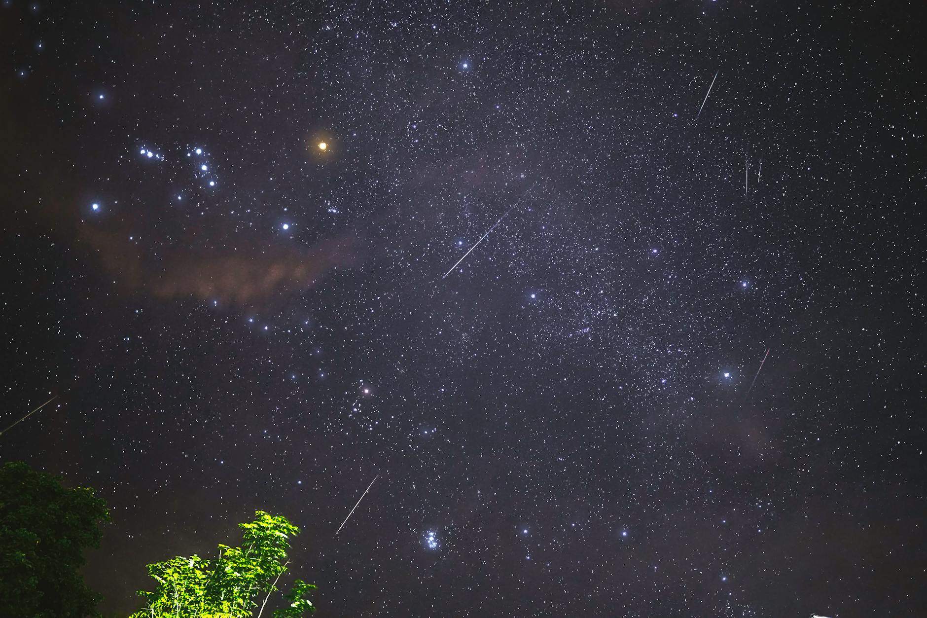 What Three Meteors Crossed American Skies in a Single Week