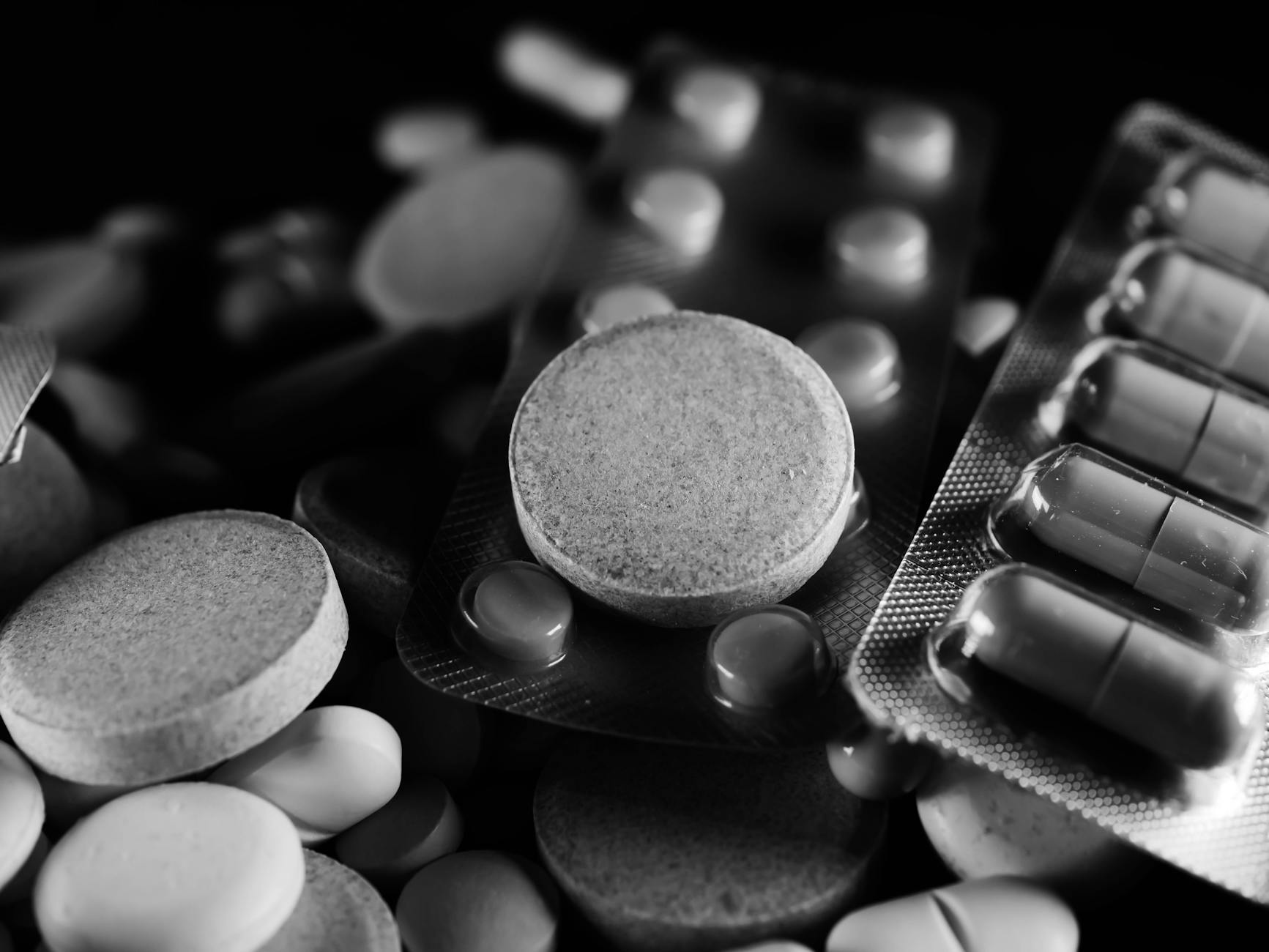 Which Antibiotic Combinations Are Most Dangerous for Older Adults?