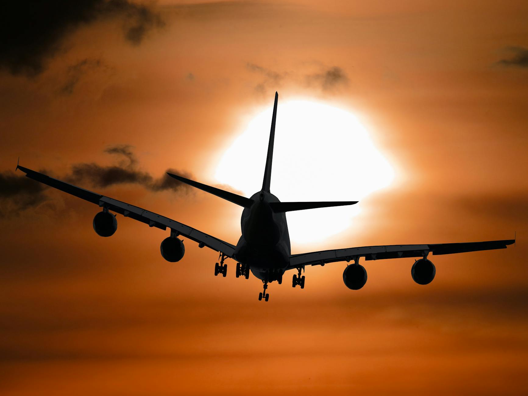 Who Is Most Vulnerable to Missed Flights During These Delays?