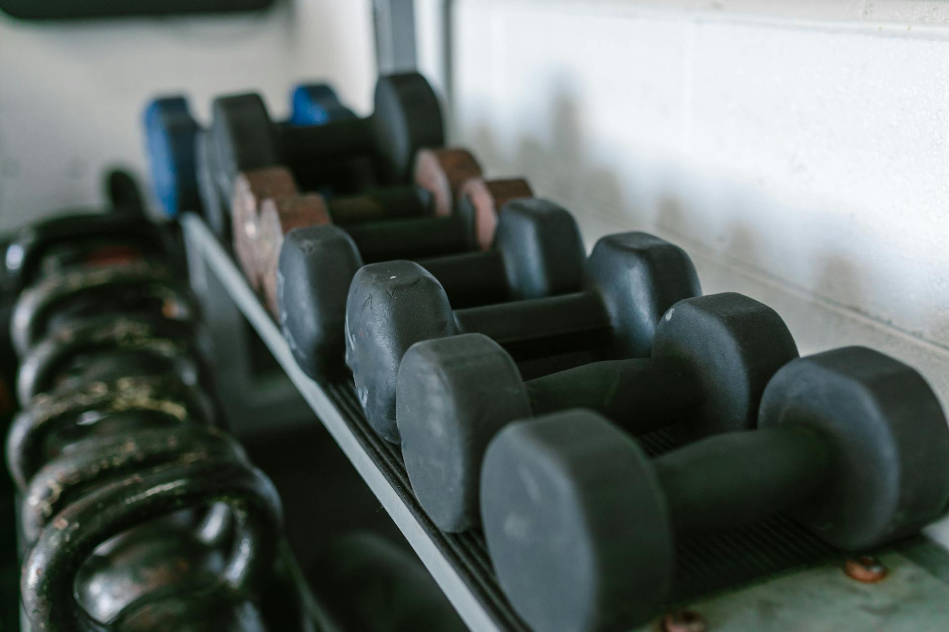 Why Uneven Weight Distribution Creates Pressure Ulcer Risk in Alzheimer's Patients