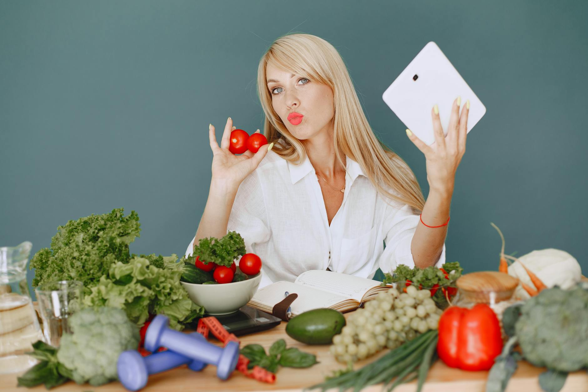 Brain Biomarkers and How the MIND Diet Changes Alzheimer's Pathology