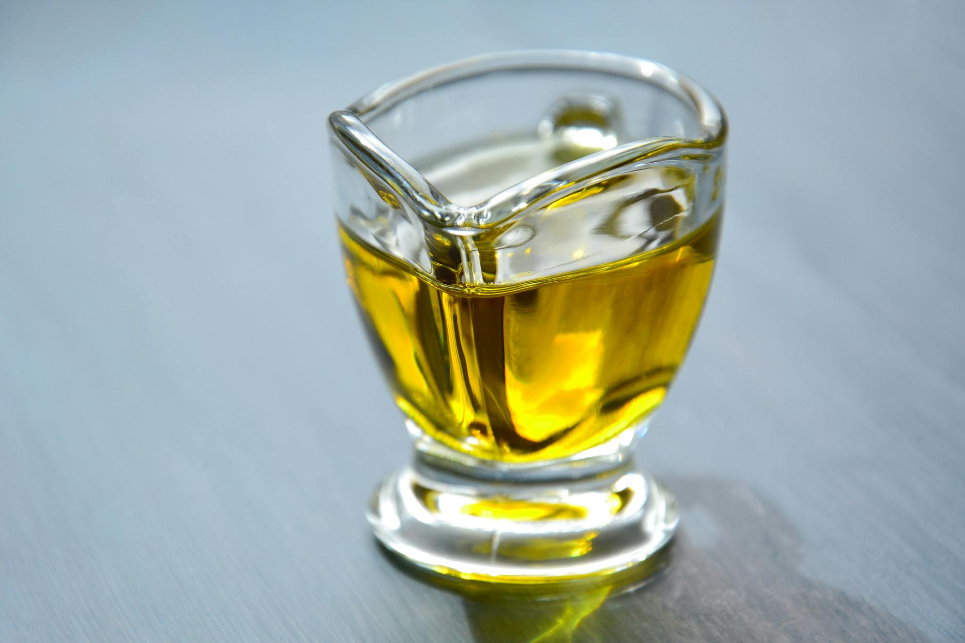 Does Extra Virgin Olive Oil Actually Protect or Harm Brain Health in Aging?