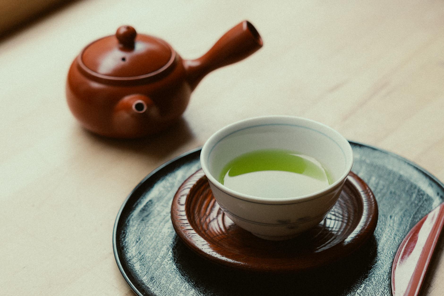 How Daily Green Tea Consumption Affects Cognitive Function at 65+