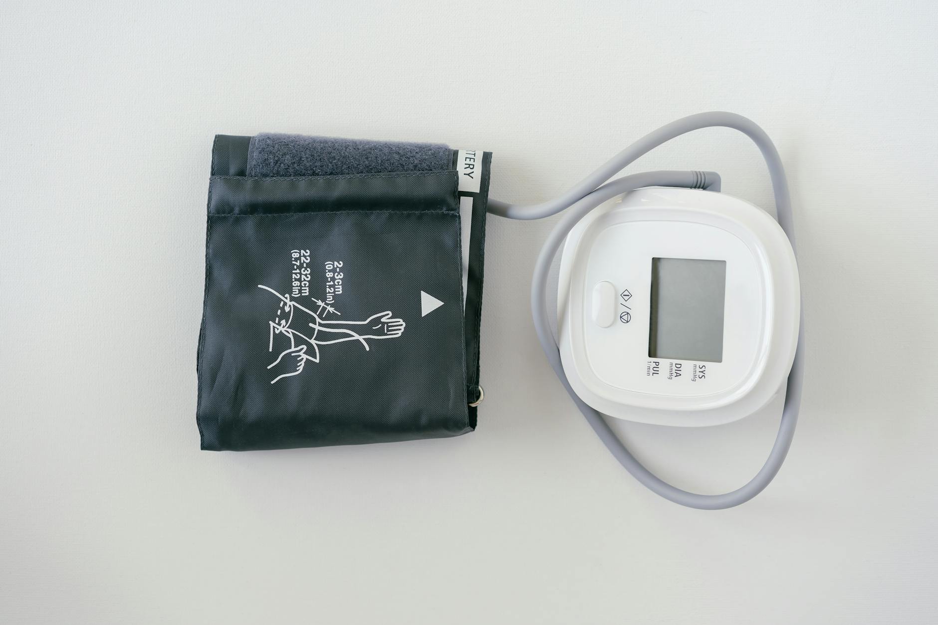 How Do Blood Pressure Control and Daily Reading Work Together Against Dementia?