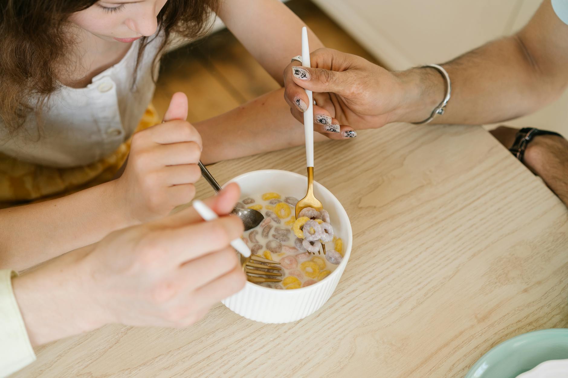 How Does Timing Your Meals Affect Brain Function in Older Adults?