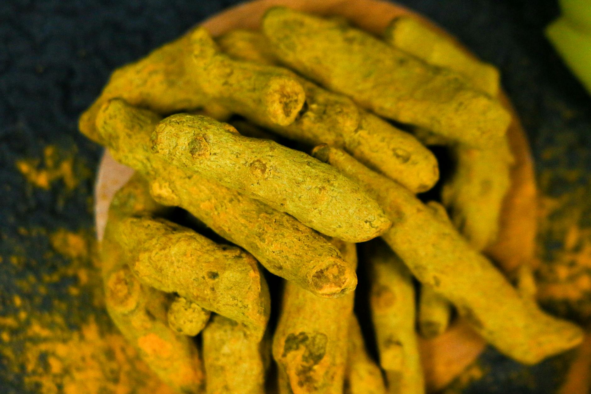 How Does Turmeric Actually Protect the Aging Brain?