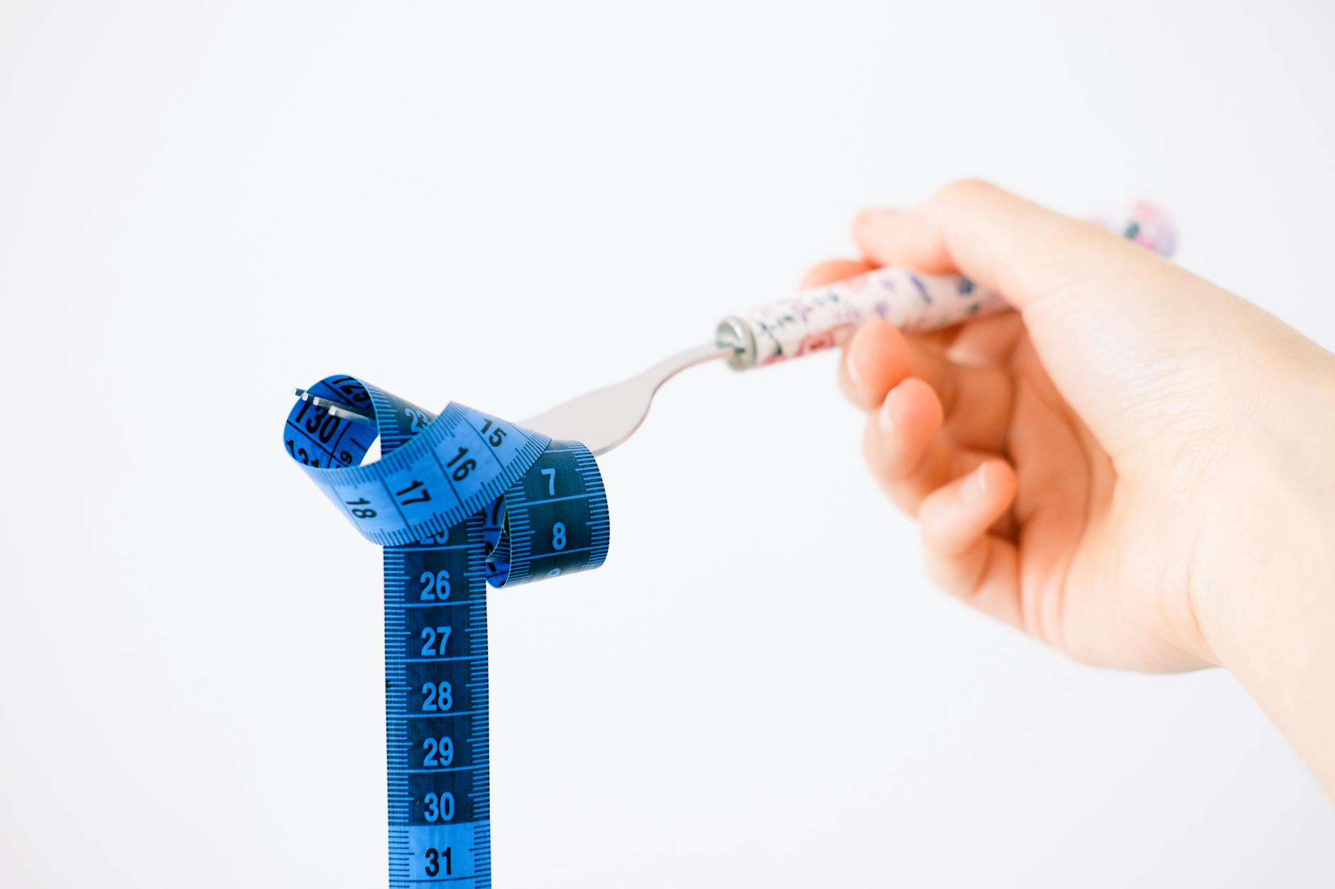 How Does Weight Loss in Middle Age Connect to Dementia Risk?