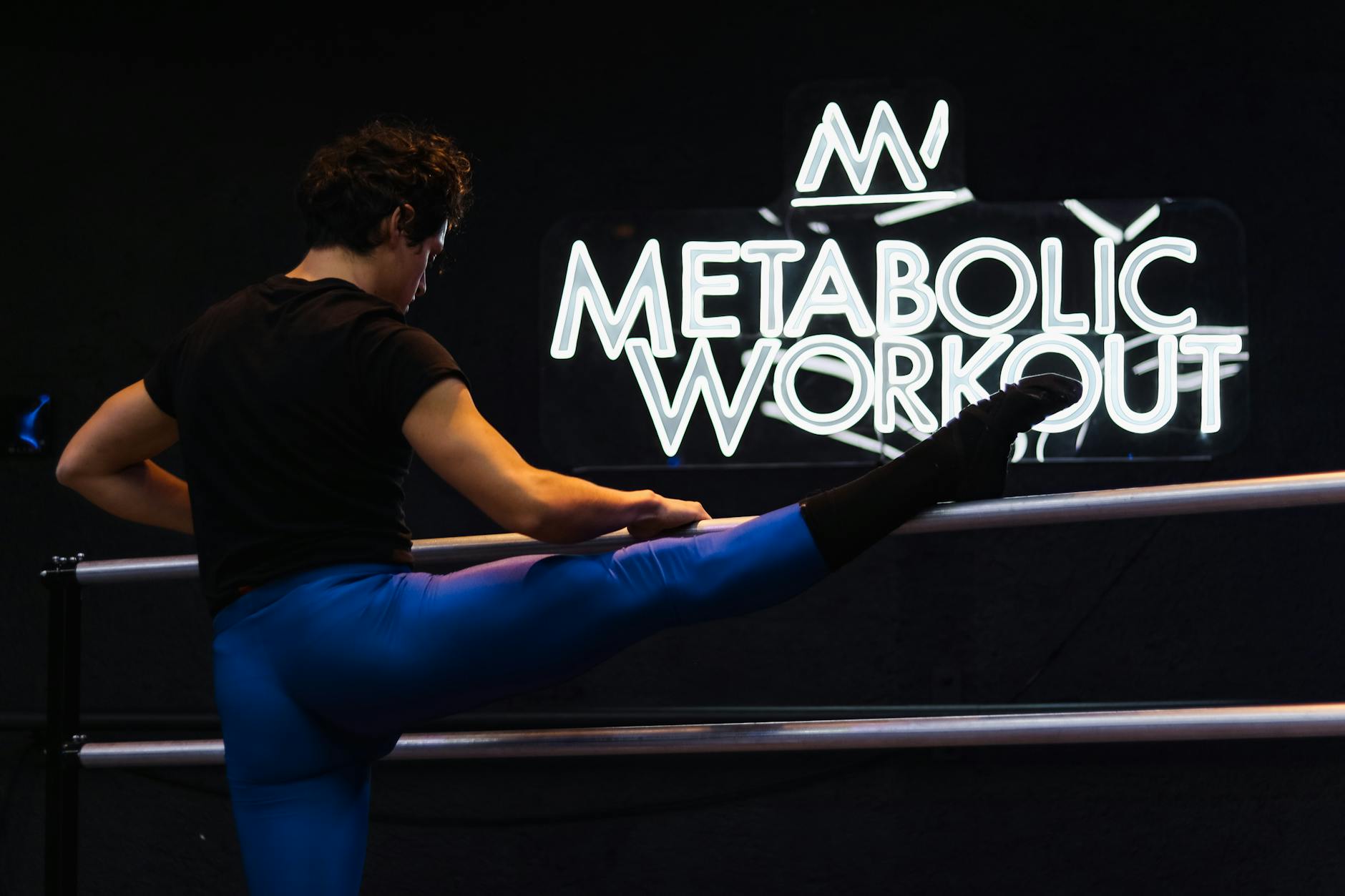 How Glial Cells Lose Metabolic Control