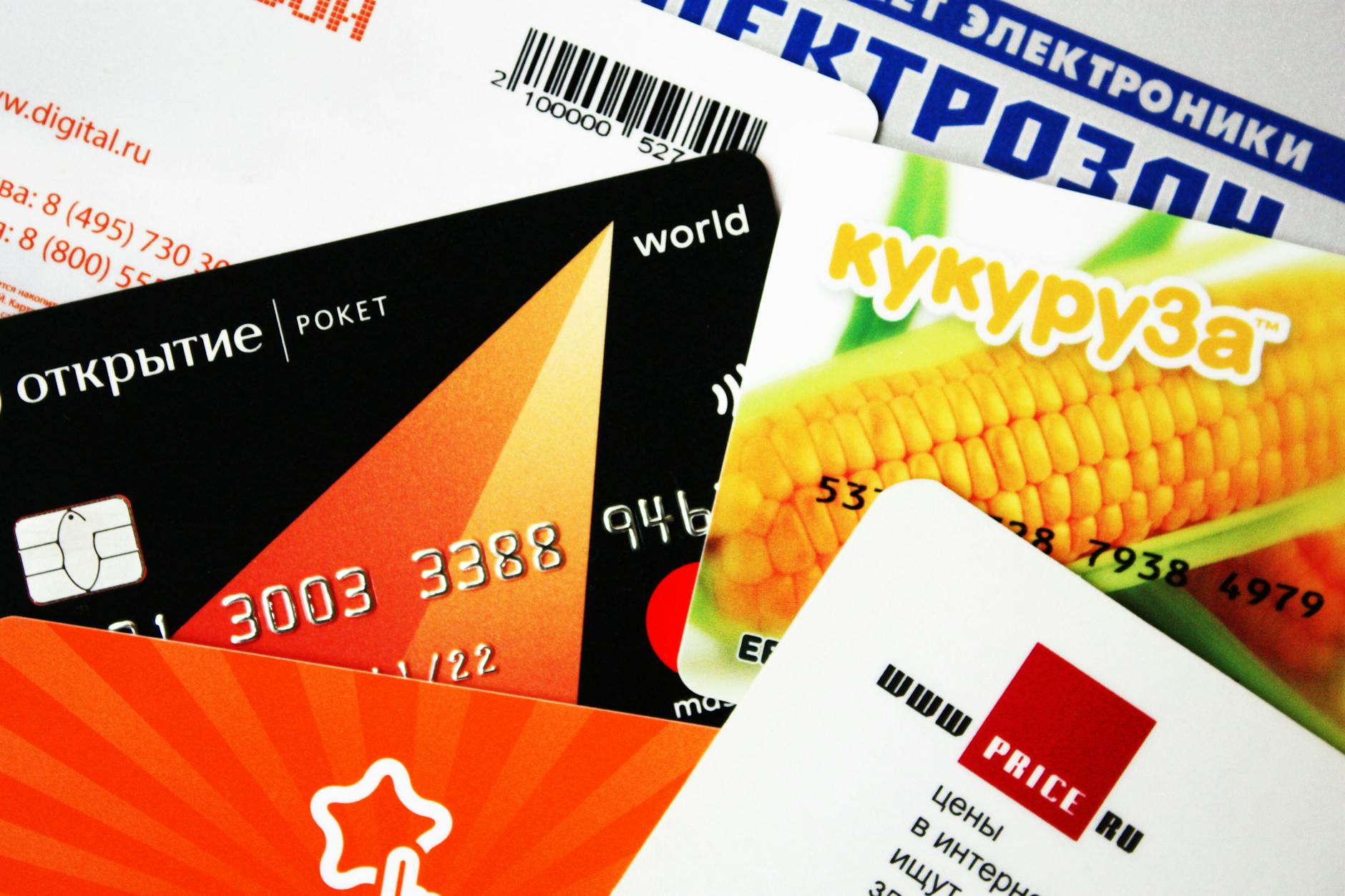 How Impulsive Spending Reflects Early Brain Changes in Your 40s
