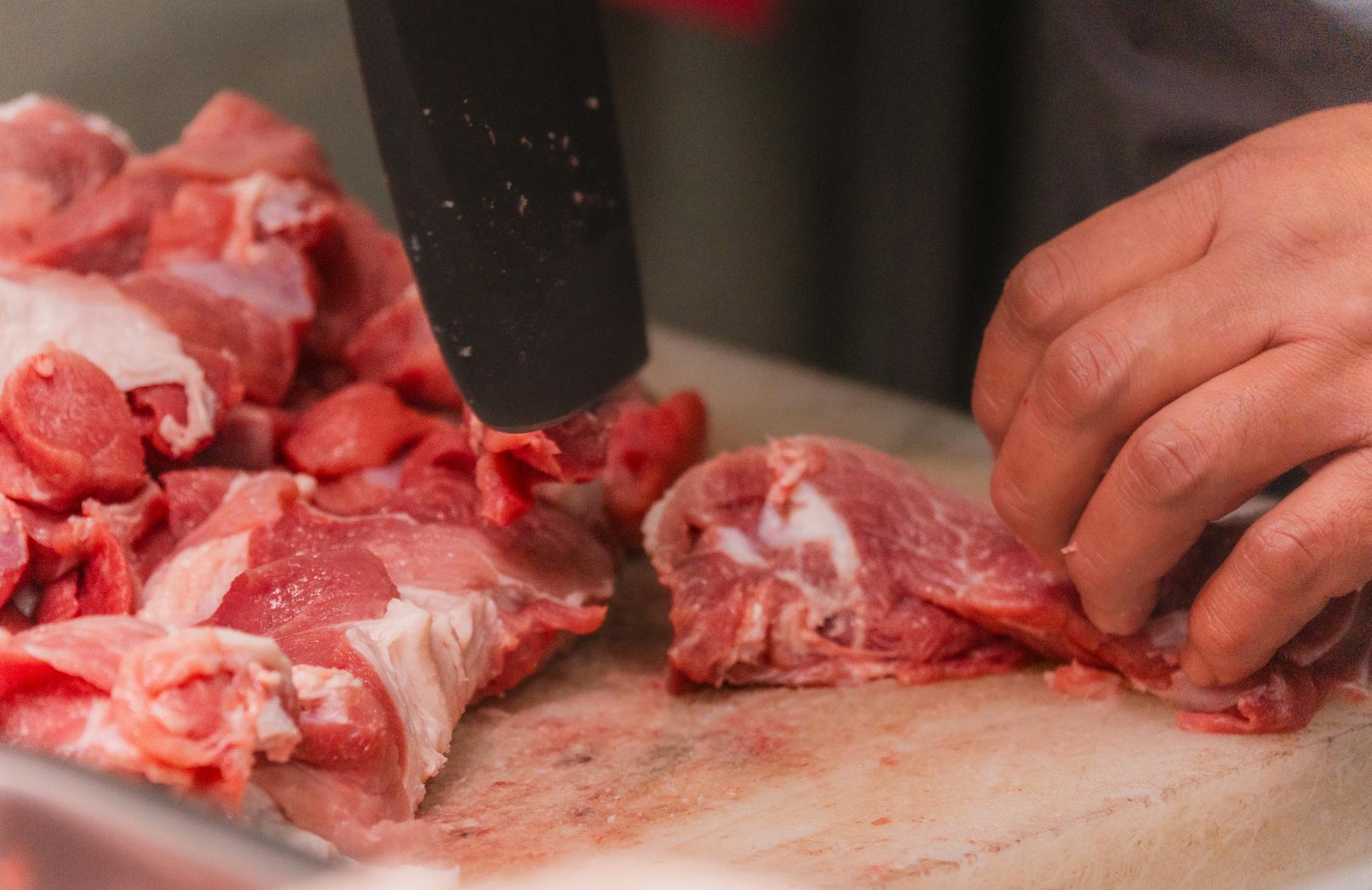 How Red Meat Consumption Directly Impacts Brain Function and Neurological Health