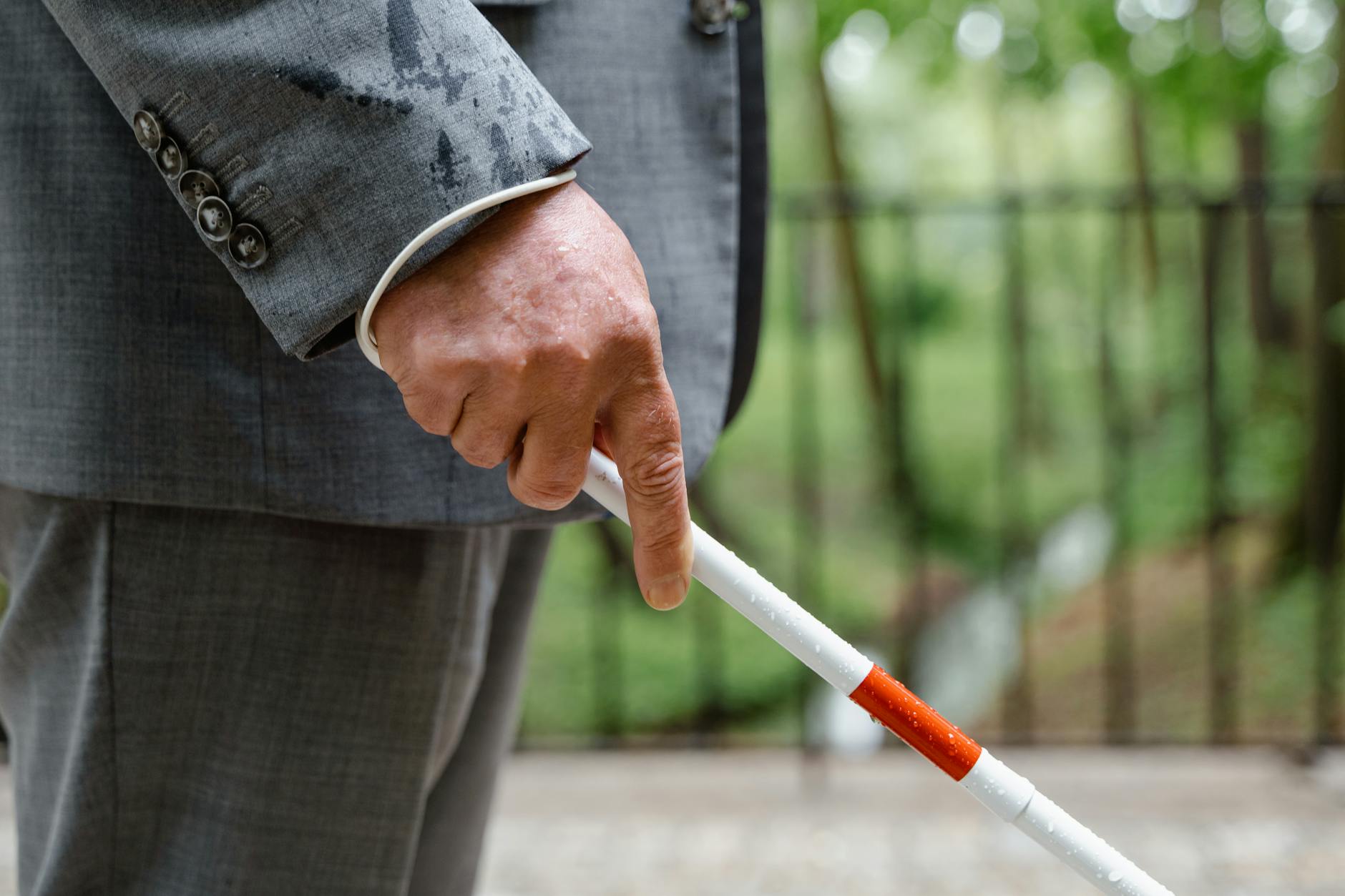 How Walking and Hearing Loss Treatment Work Together to Protect Your Brain
