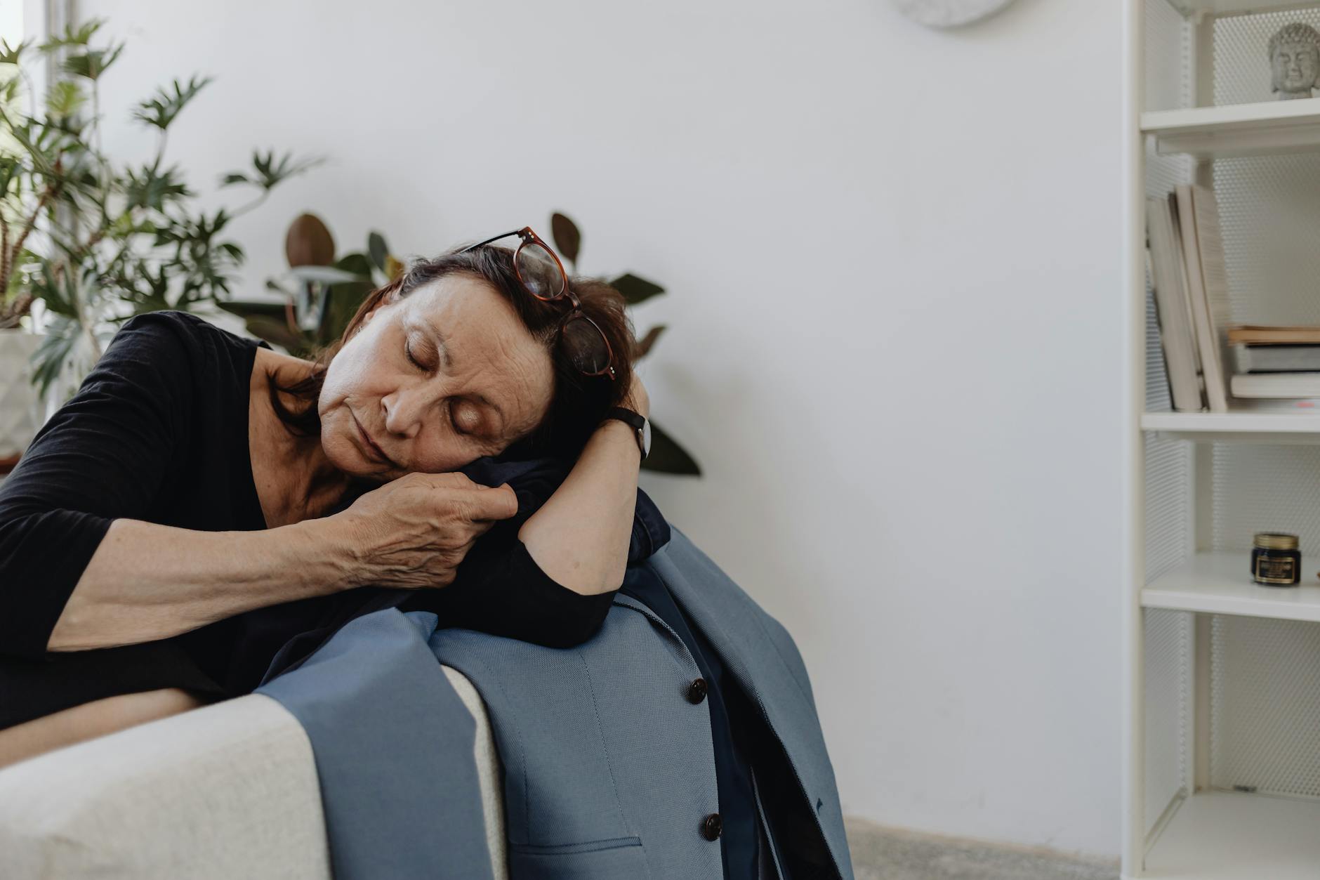 Loneliness and Physical Health—Beyond Dementia Risk