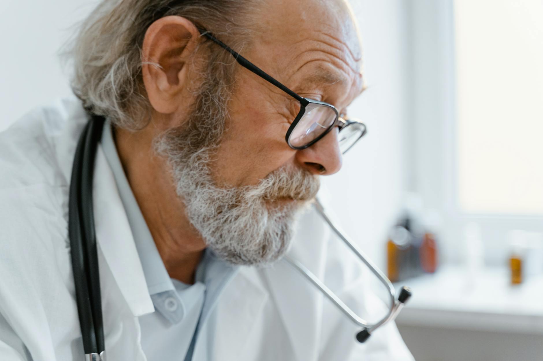 What Do Neurologists Mean by Taste Changes as a Dementia Indicator?
