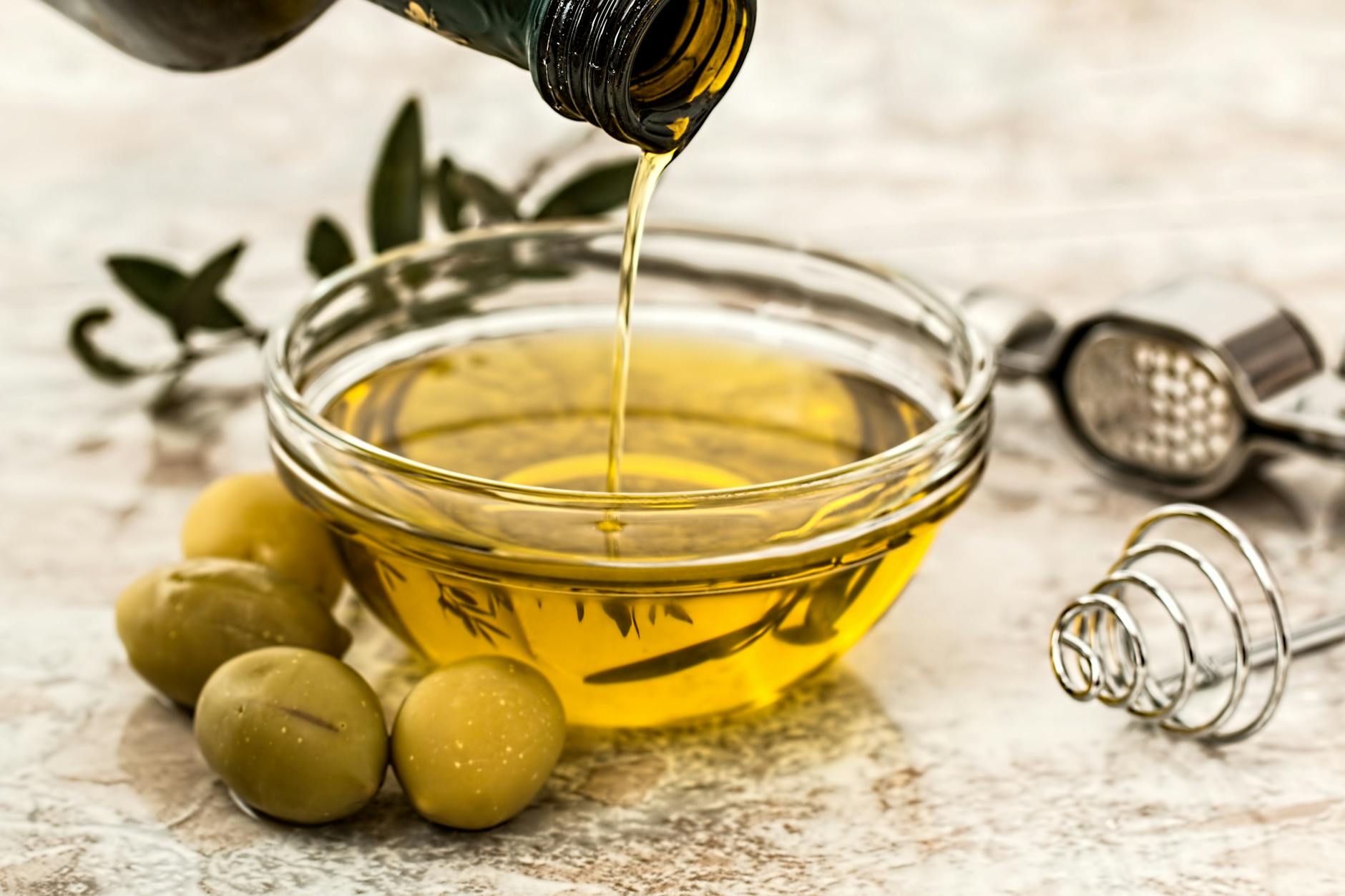 What's the Difference Between Extra-Virgin and Regular Olive Oil for Brain Health?