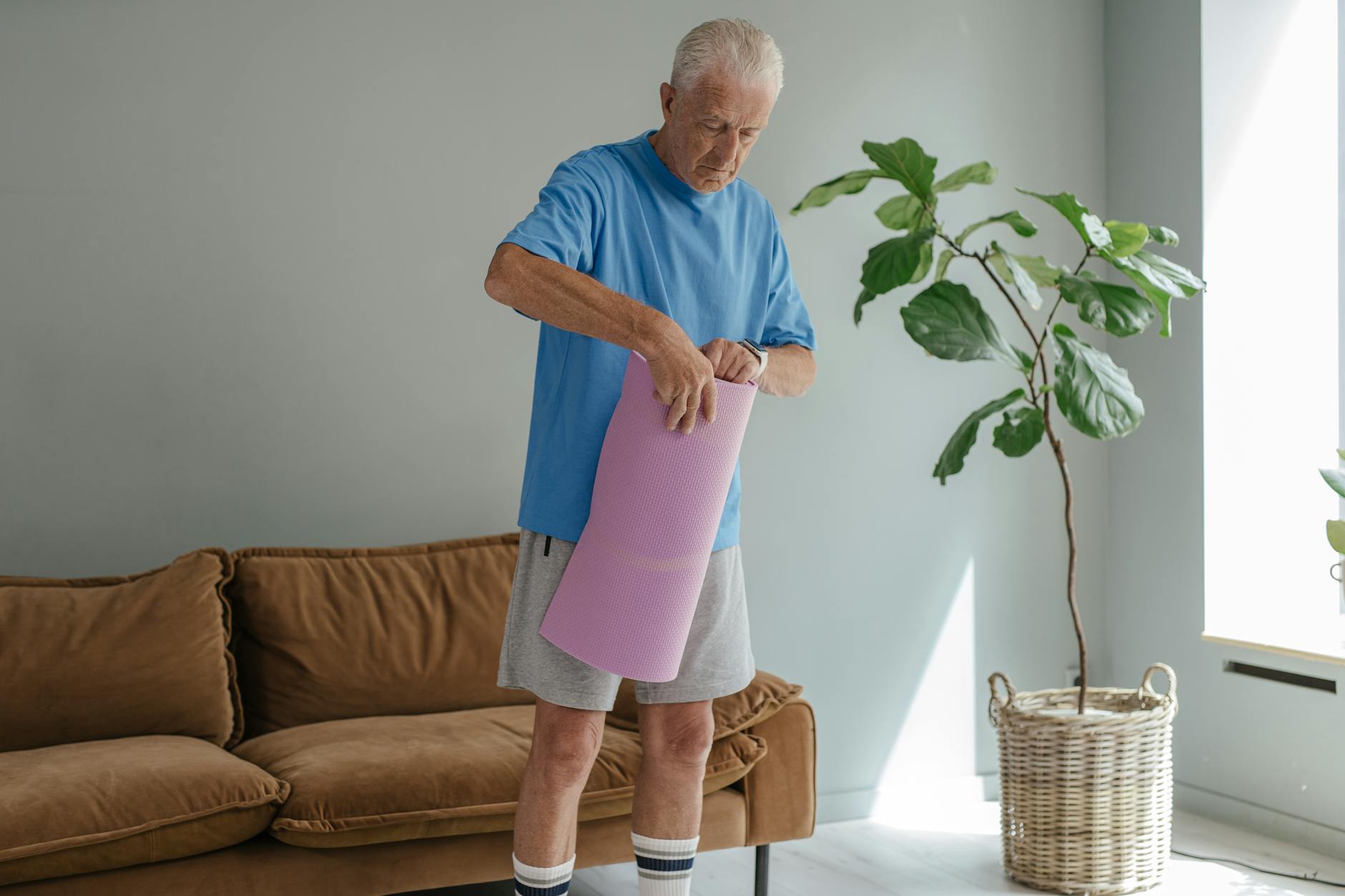 When to Exercise Caution With Green Tea Consumption