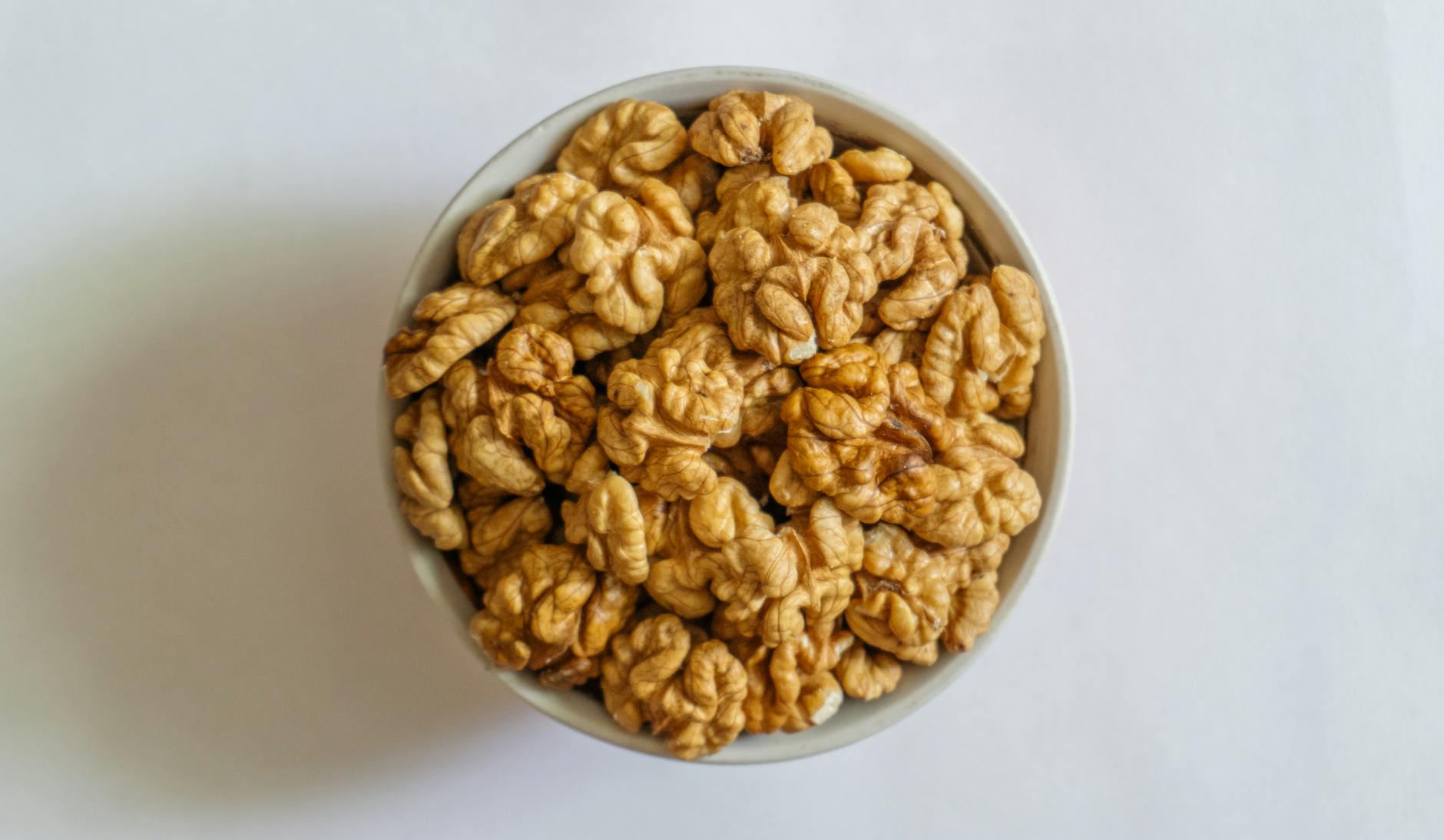 Why Do Health Claims About Walnuts and Brain Aging Become Sensationalized?