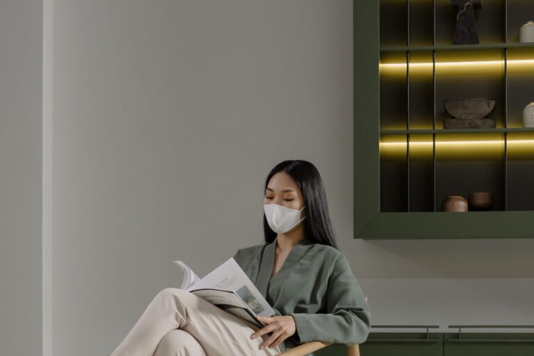 Can Reading While Sitting Protect the Brain Better Than Passive Sitting? - Featured image